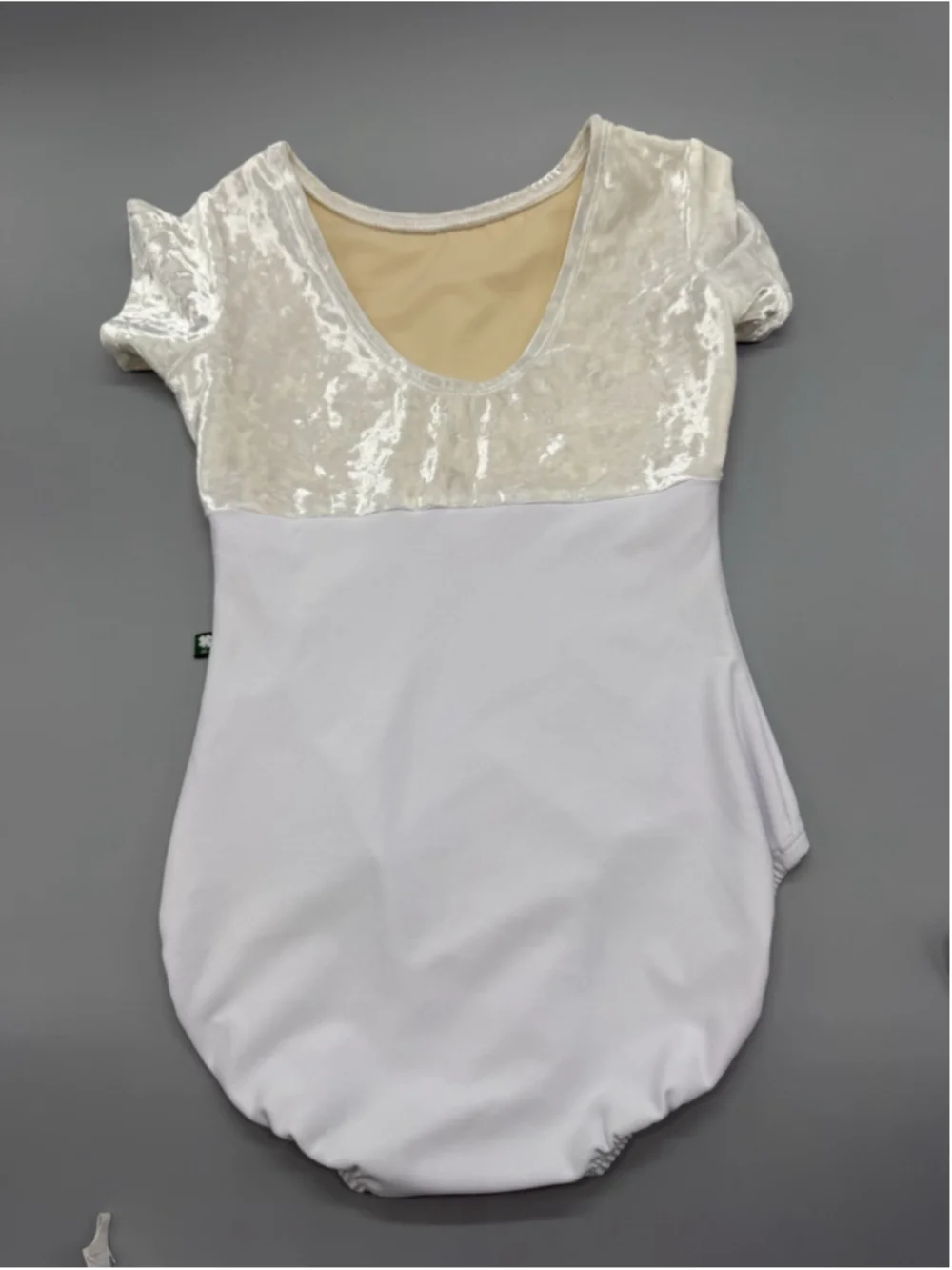 Luckyleo Dancewear Women's Short Sleeve White Velvet Accent Leotard